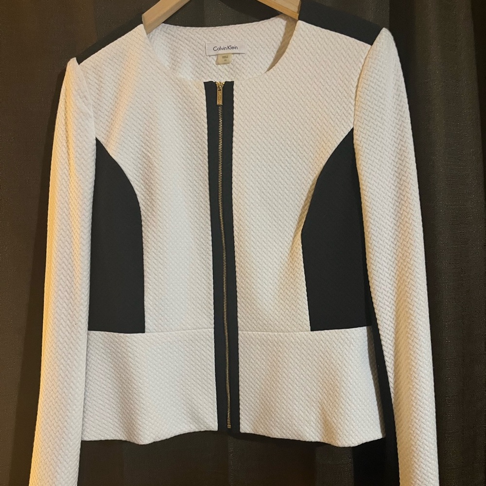 Brand new kelvin Klein jacket! Size 10
